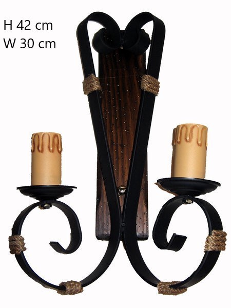 Wandlampe zwei Kerzen-Hülse - Schmieden, Holz, Seil