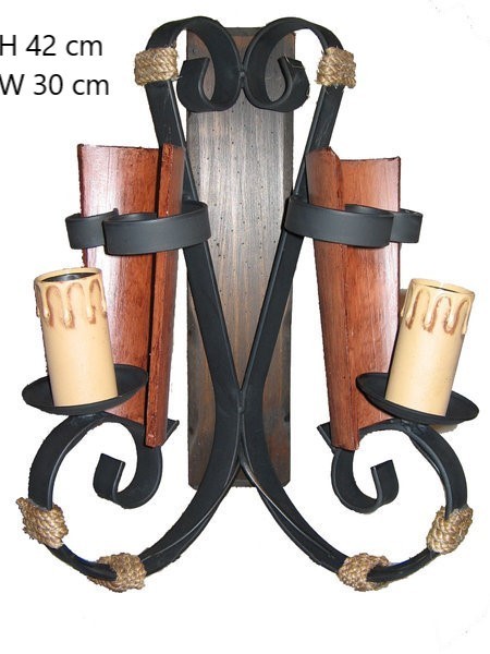 Wandlampe 2 Kerzen-Hülse - Schmieden, Holz, Dachziegel nussbaum, Seil