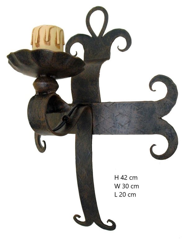 Medieval wrought iron wall lamp 1 light