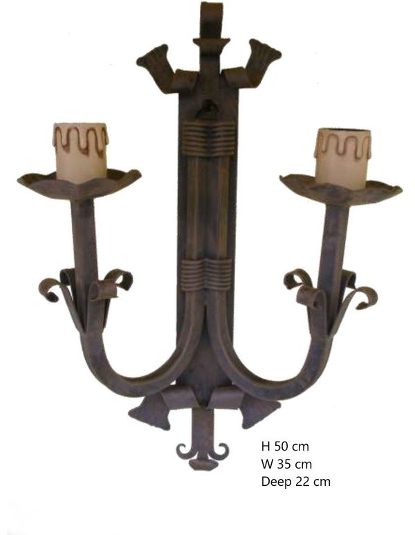 Wrought iron wall lamp, 2 lights, medieval